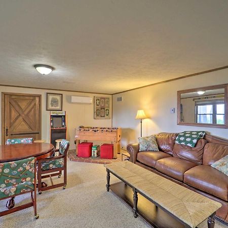 Beech Mountain Cabin Retreat With Hot Tub And Views! 외부 사진