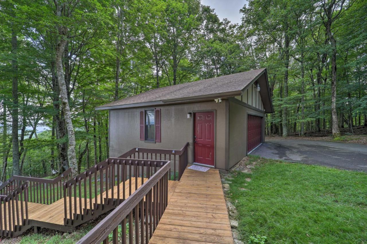 Beech Mountain Cabin Retreat With Hot Tub And Views! 외부 사진